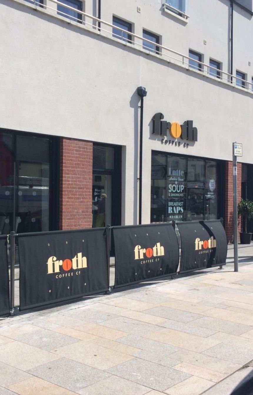 Cafe Barriers & Screens